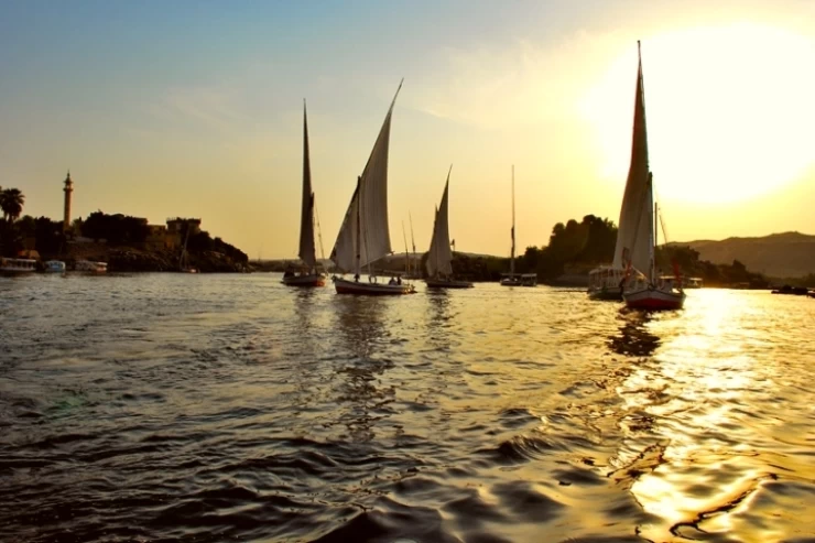 Giza Day Trip to Memphis, Dahshour, and Felucca Ride