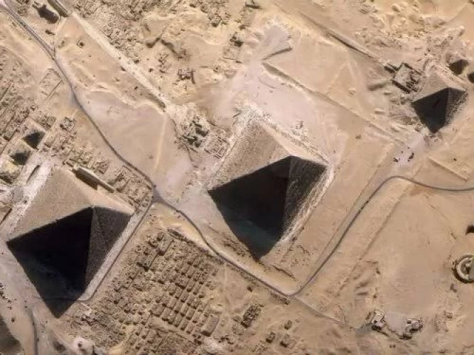 Tour di un giorno da El-Gouna alle Piramidi di Giza, El Rifai e alla Moschea del Sultano Hassan