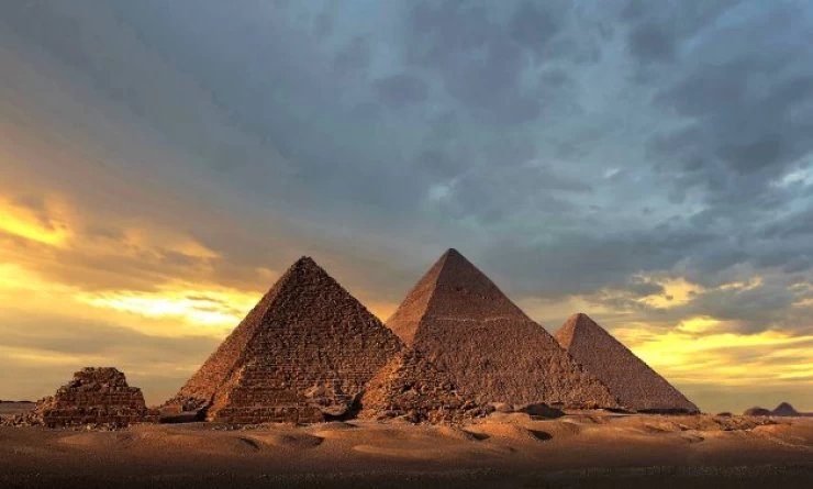 Tour economico di un giorno alle Piramidi di Giza, El Rifai e alla Moschea del Sultano Hassan
