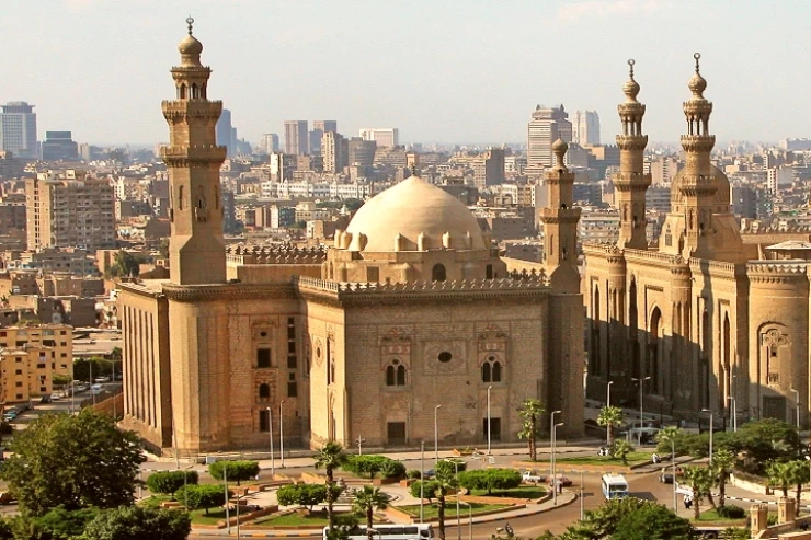 Day Tour to Pyramids. Rifai Mosque and Sultan Hassan Mosque from Airport