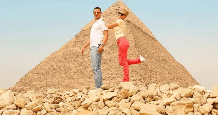 Gita di un giorno alle piramidi di Giza, giro in quad e cammello da Alessandria d'Egitto