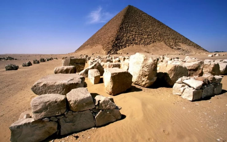 Tour delle piramidi di Giza con pranzo su una feluca