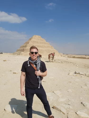 Excursión de un día al complejo de las Pirámides Escalonadas desde el puerto de Alejandría