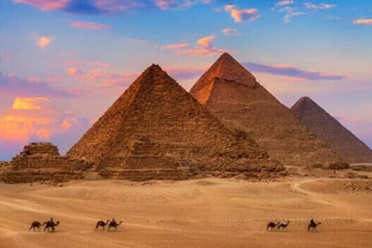 Pyramides de Gizeh, Saqqara et promenade en bateau à moteur depuis Louxor