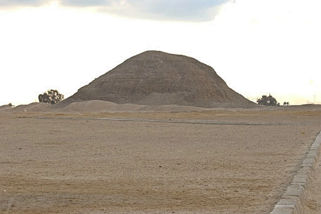 La pirámide arqueológica de Hawara