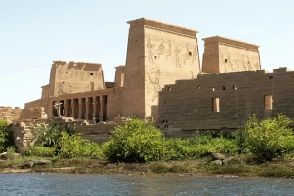 4 Days Nile Cruise Tour on MS Dolphin from Aswan to Luxor