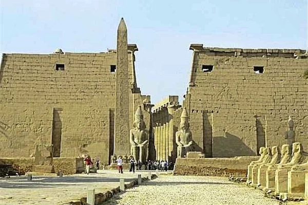 4 Days Ms Alexander Nile Cruise in Aswan and Luxor