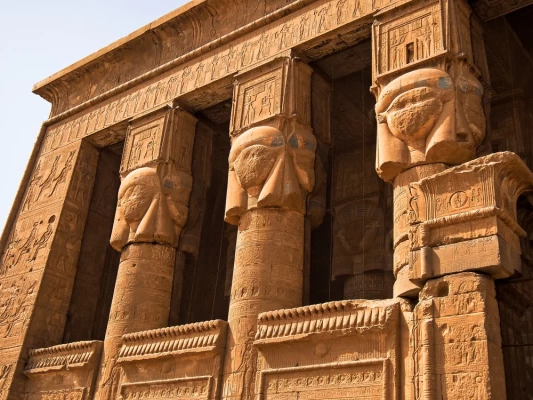 Tour di un giorno ai templi di Dendera e Abido dal porto di Safaga