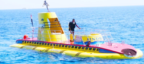 Sottomarino Sindbad dal porto di Safaga