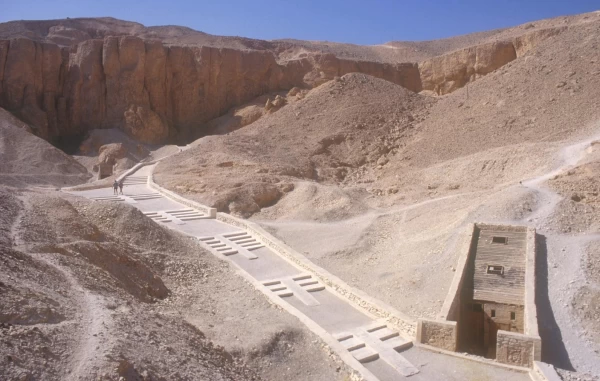 Epic Egypt Shore Excursion: Valley of the Kings from Safaga Port