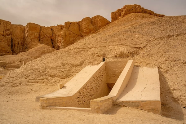 Epic Egypt Shore Excursion: Valley of the Kings from Safaga Port