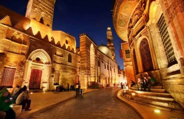 Strolling Al-Muizz Street from Sokhna Port Egypt Tour