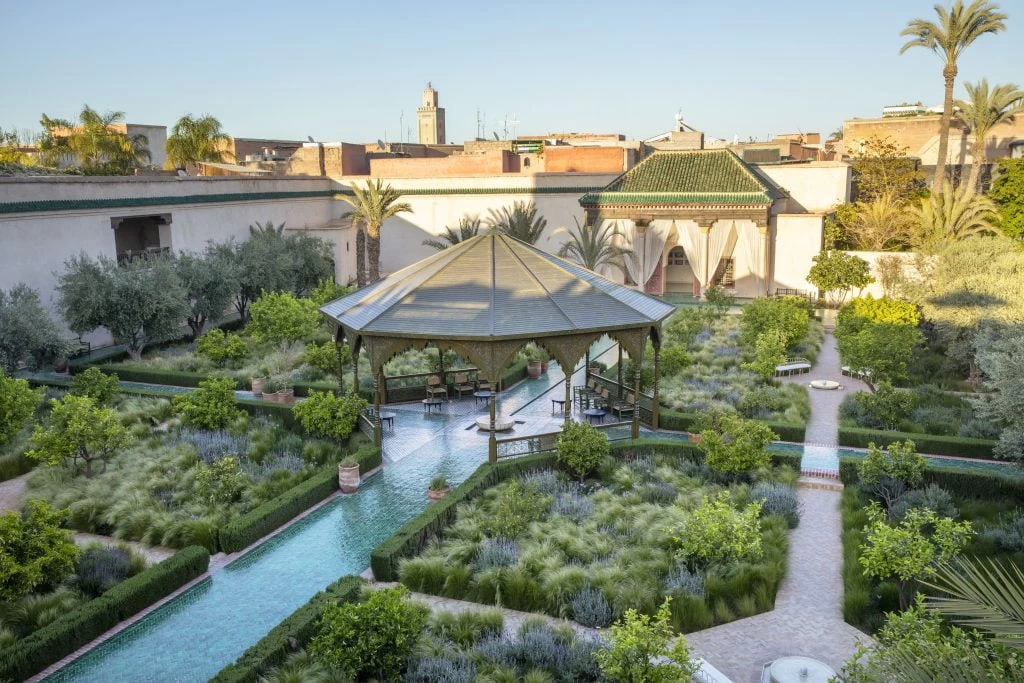Descubre la belleza de Marrakech.