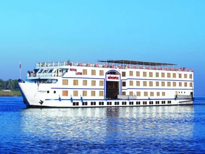 5 Días Mövenpick MS Royal Lotus Crucero por El Nilo