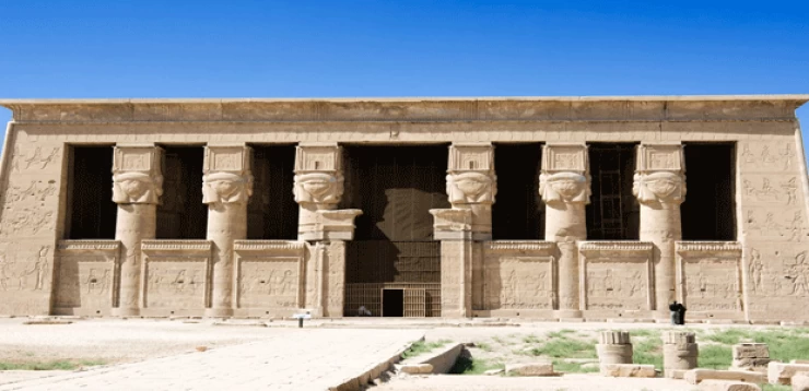 Tour notturno ad Abydos, Dendera e Luxor dal Cairo