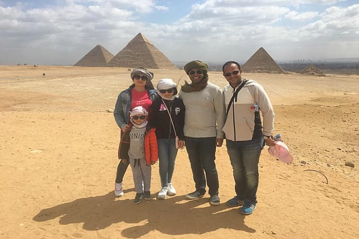 Day Tour to Giza Pyramids and Saqqara Necropolis from Cairo
