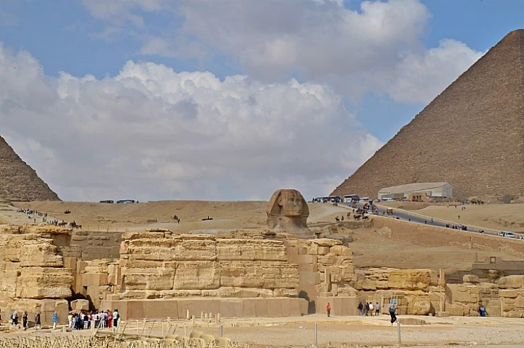 Tour to Giza Pyramids and Meidum from Cairo