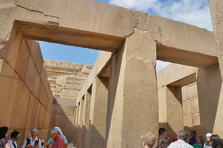 Day Tour to Meidum, Giza Pyramids and Saqqara