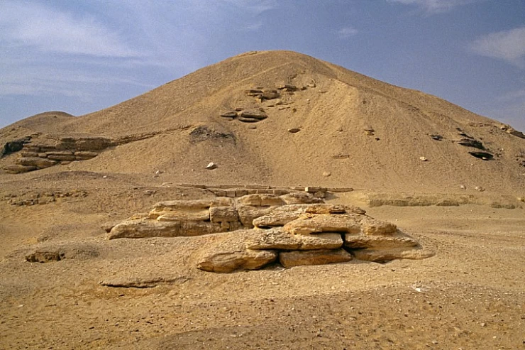Cairo Day Tour to Lahun Pyramid and Lisht Pyramid | Pyramid of Senusret