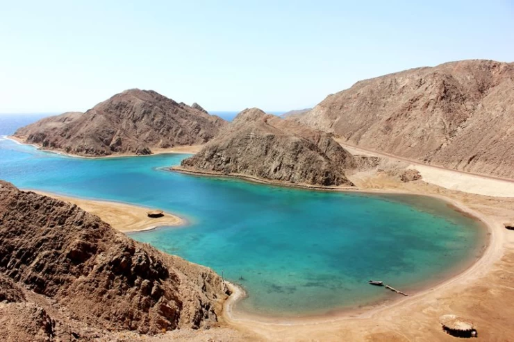Things to do in Nuweiba | rainbow canyon in Nuweiba.