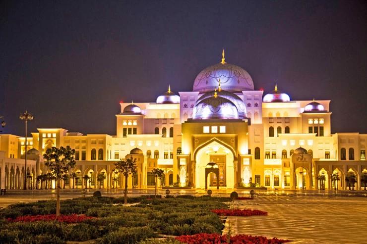 Tour de ville classique d'Abu Dhabi avec la Grande Mosquée, le Musée du Louvre et Qasar Al Watan