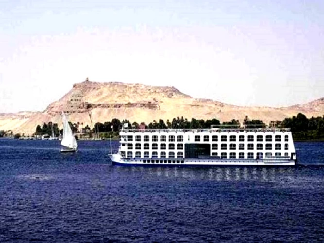 4 días de crucero Miss Egipto por el Nilo desde Asuán a Luxor