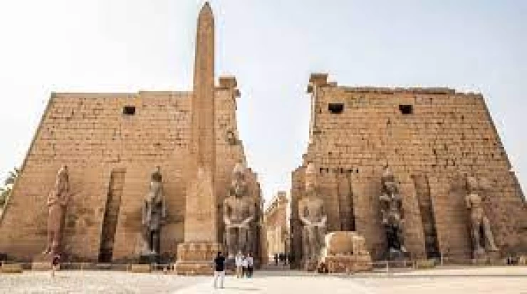 2 jours à Louxor, Dandera et Abydos au départ du port de Safaga.