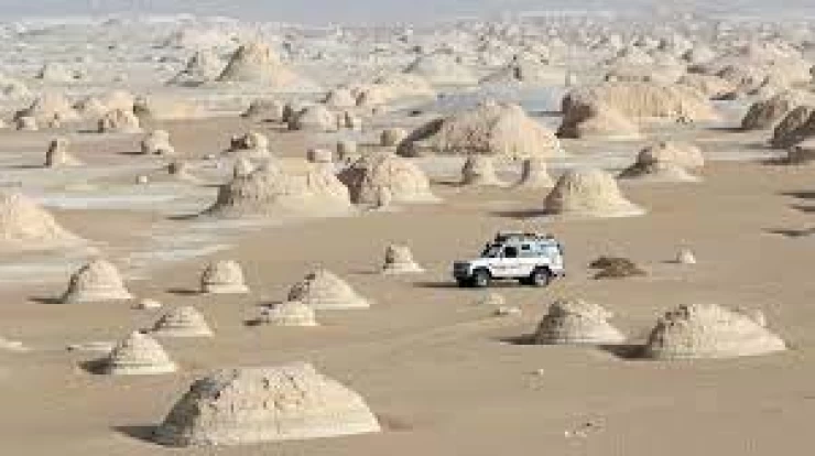 4-Tages-Touren zum White Desert Camping ab Kairo