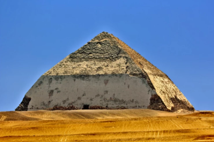 Day trip to Pyramids from Cairo airport