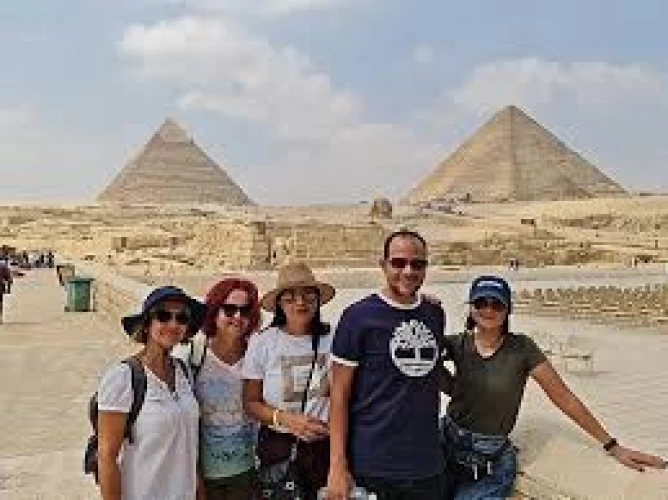 Itinerario de 4 días Pirámides de Giza y Fayoum Tour de lujo