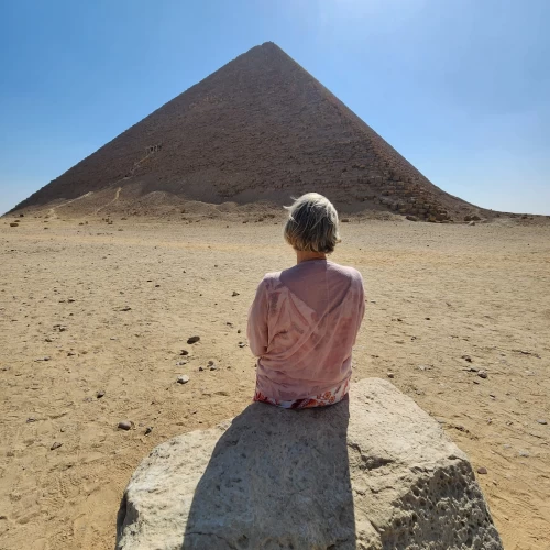 Kairo: Pyramiden und Ägyptisches Museum Tour mit Nil-Felucca-Fahrt