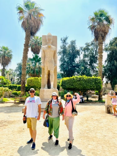 Pirámides, El Cairo copto y paseo en felucca por el Nilo desde el puerto Ghalib